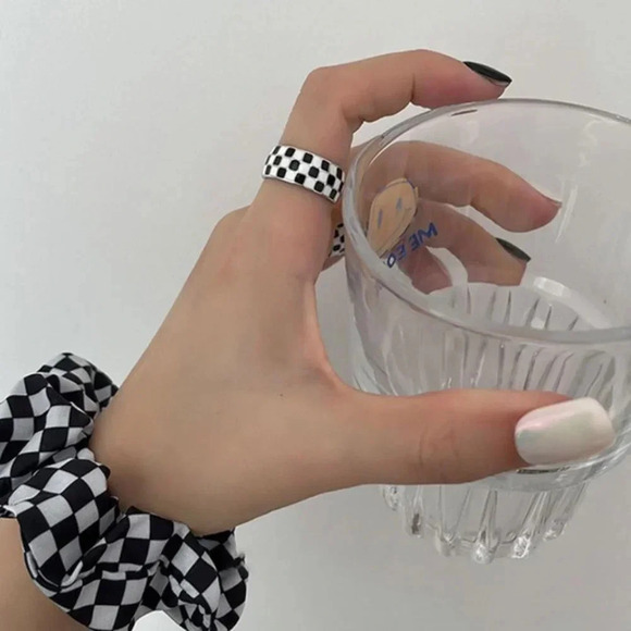 925 Silver Checkered Ring Chunky Silver Ring Thick Silver Checkerboard Ring - Picture 4 of 6